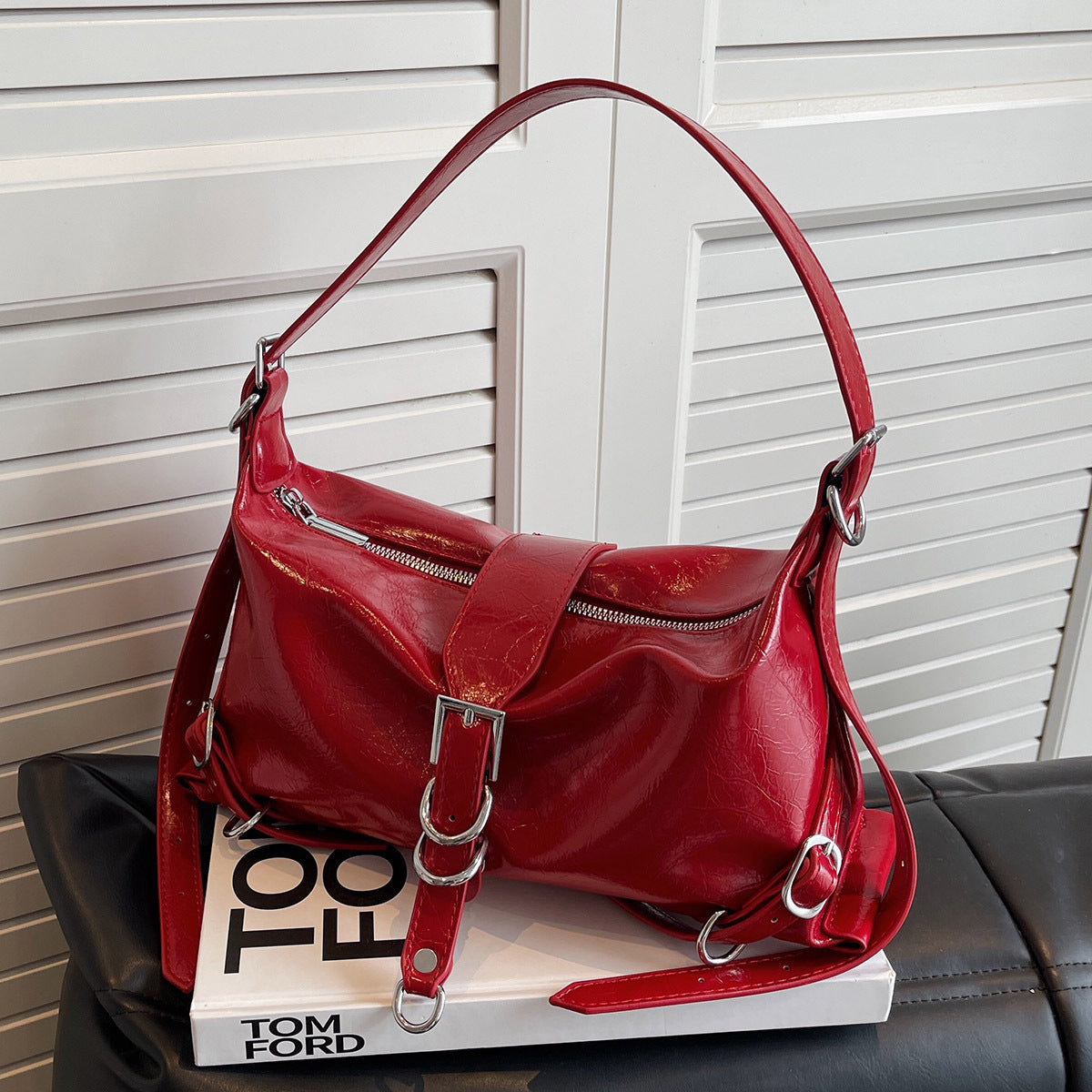 Gabrielle | Femme Sac Porté Épaule en Cuir Synthétique avec Bandoulière Réglable 2