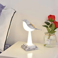 plumeilluminate-lampe-de-table-oiseau-ekster