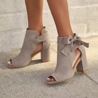 Gabrielle | Femme Escarpins Femme à Talons Épais avec Découpe Élégante 0