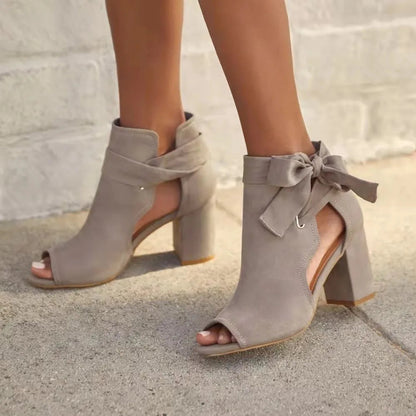 Gabrielle | Femme Escarpins Femme à Talons Épais avec Découpe Élégante 3