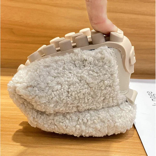 Margaux | Femme Chaussons en Peluche Douillets avec Intérieur Moelleux 5