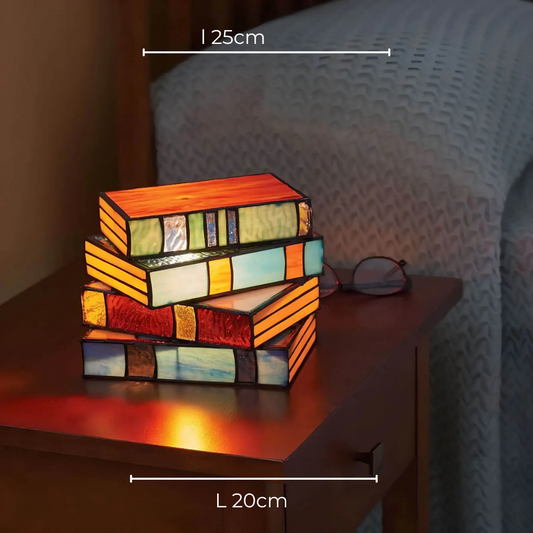 lampe-en-verre-teinte-lampe-empilee-livres-unique-design-LED-Lumiero